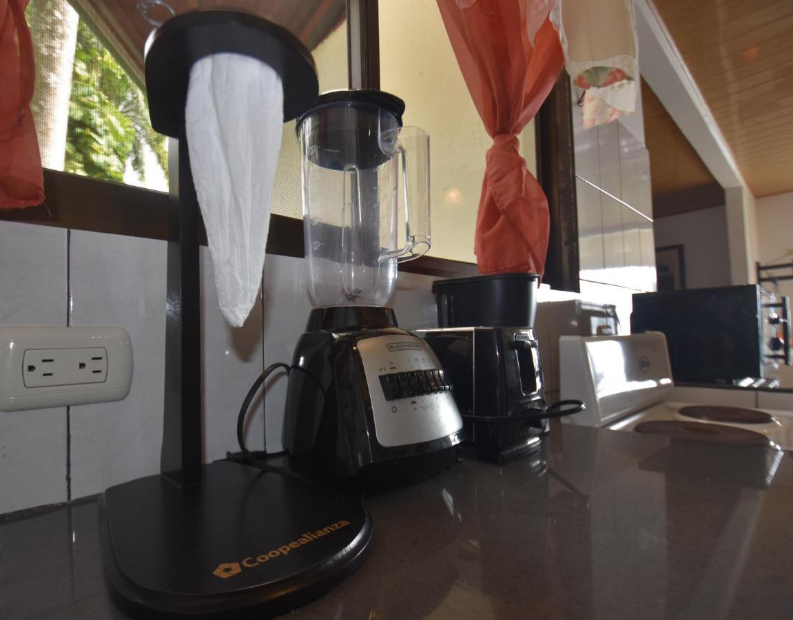 Hotel Casa Federico Quepos Zewnętrze zdjęcie